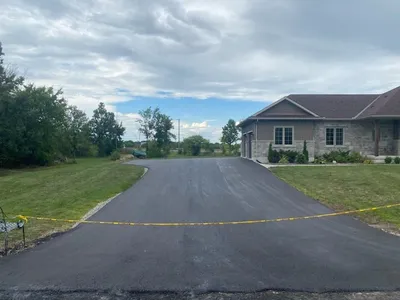 unlocking-the-benefits-of-asphalt-paving-–-a-comprehensive-guide-to-asphalt-paving-companies